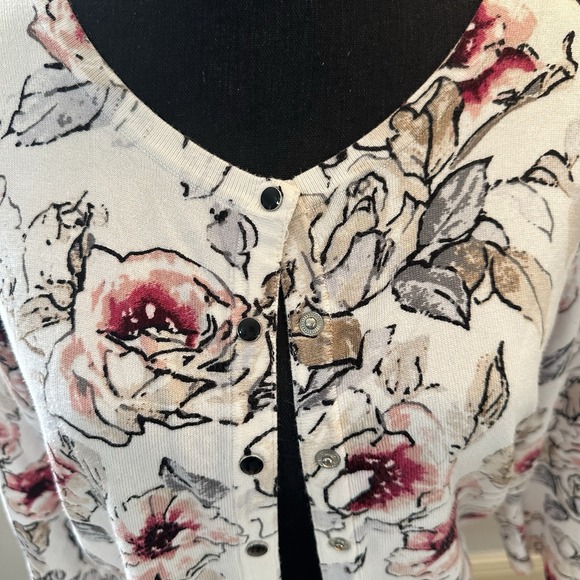 White House Black Market Floral Cardigan Sz L Black Snaps Ivory Pink Taupe - Picture 4 of 7